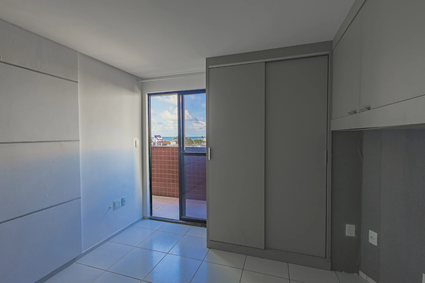 Water view in a 3-bedroom apartment, 125 m² — photo 15