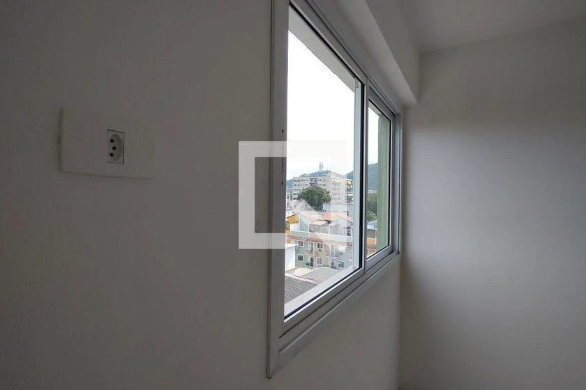 Rental apartment with 2 bedrooms and a balcony — photo 23
