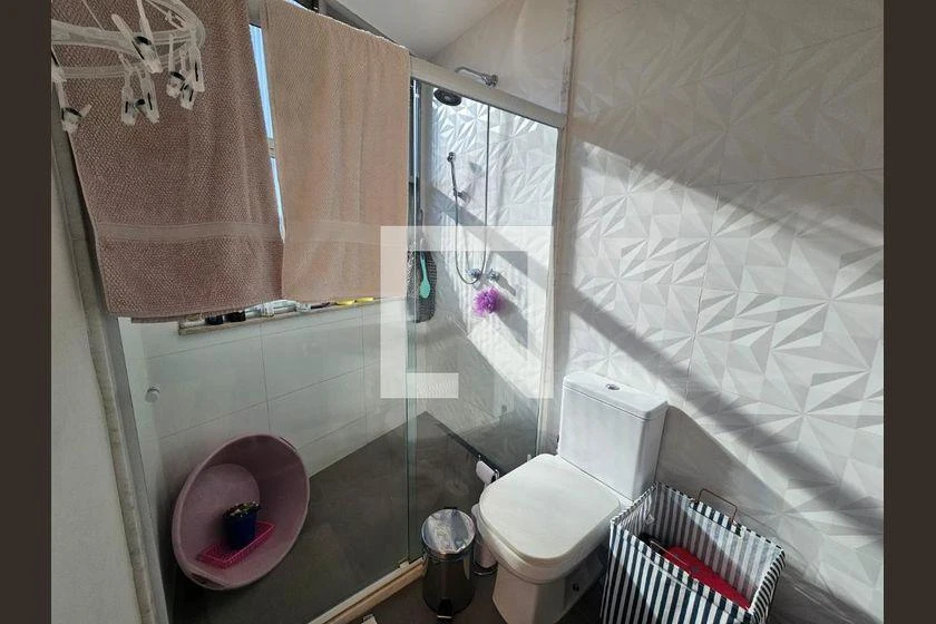 Walk-in closet in a 2-bedroom apartment, 70 m² — photo 5