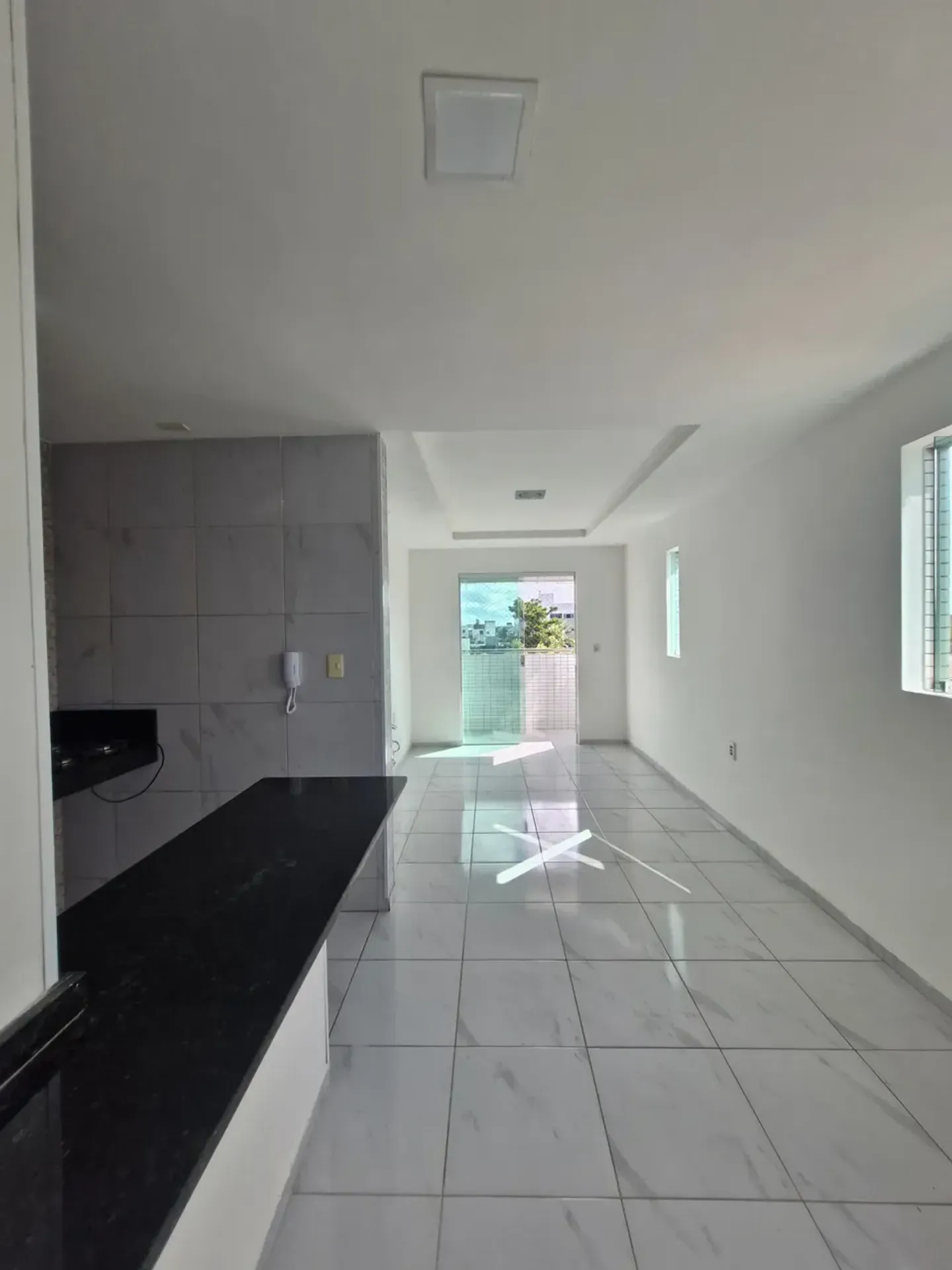 3-bedroom apartment, 1 with its own bathroom, 77 m² — photo 7