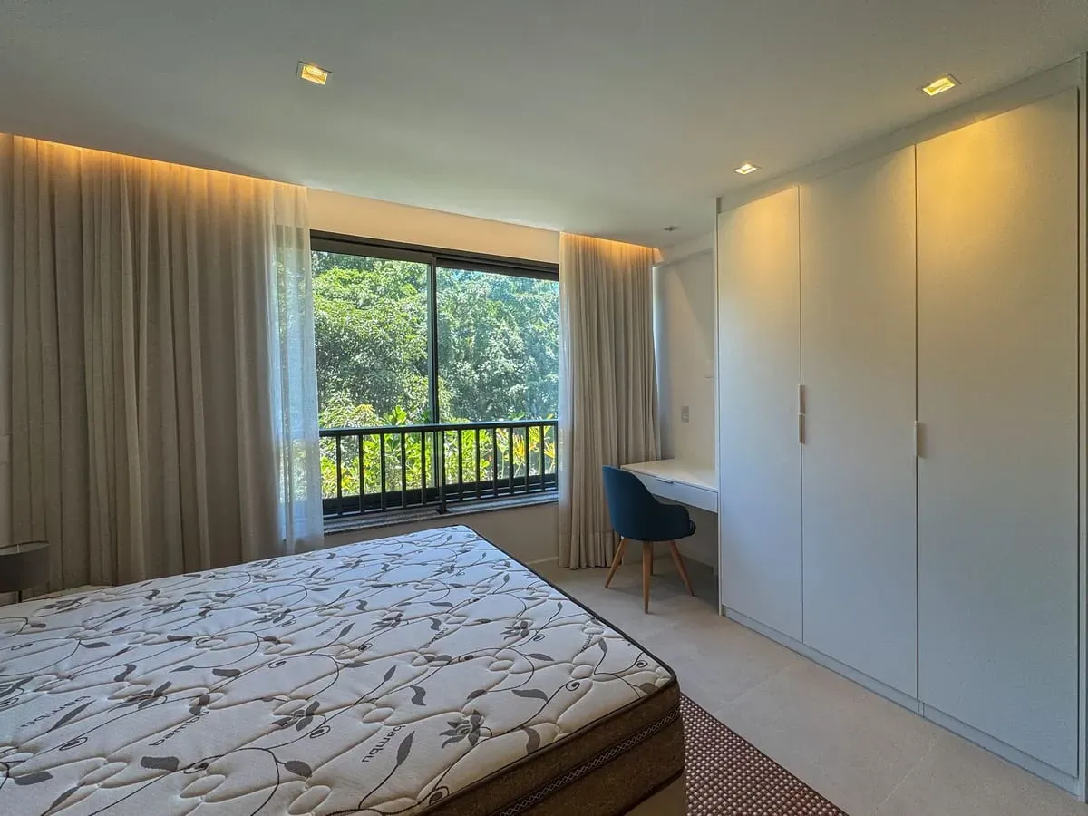 Furnished apartment, 35 m², with a home office