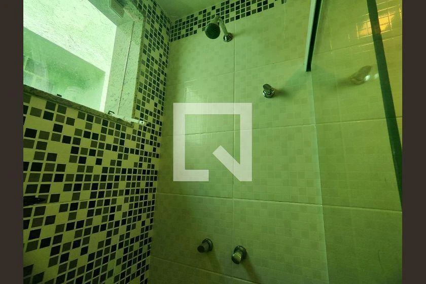 Rental apartment with 4 en-suite bedrooms and 350 m² — photo 41