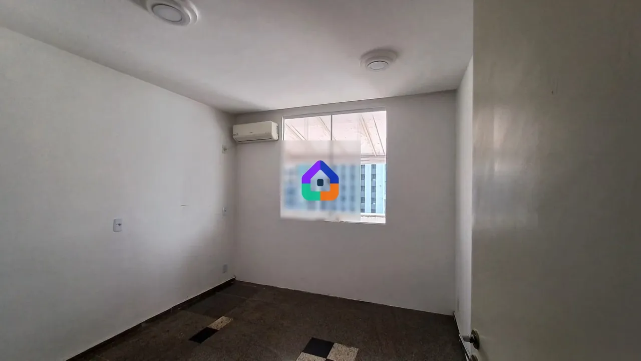 Duplex penthouse with 5 bedrooms and balcony — photo 3