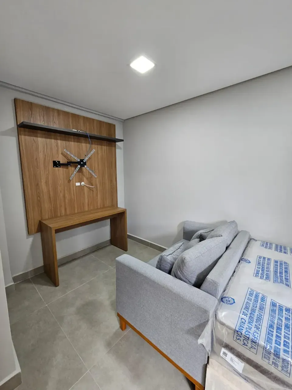 1-bedroom apartment with an equipped kitchenette corner — photo 8