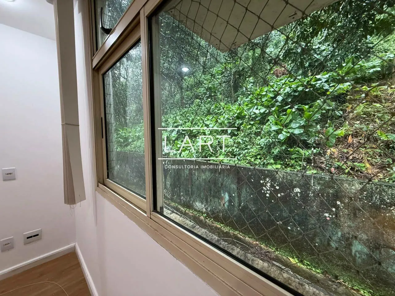 Apartamento de 3 quartos em condomínio com piscina — photo 17