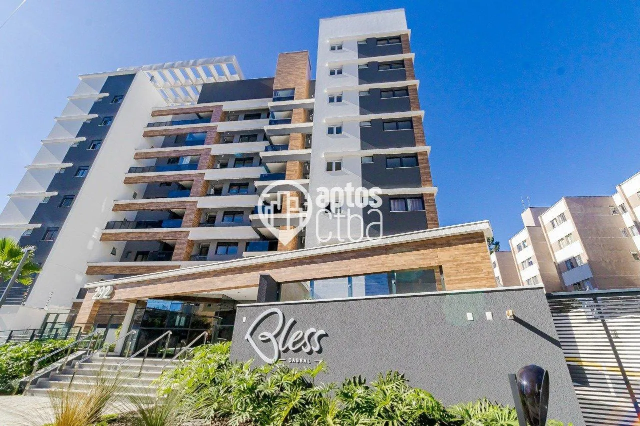 Glass-enclosed balcony in a 2-bedroom apartment, 81 m² — photo 13
