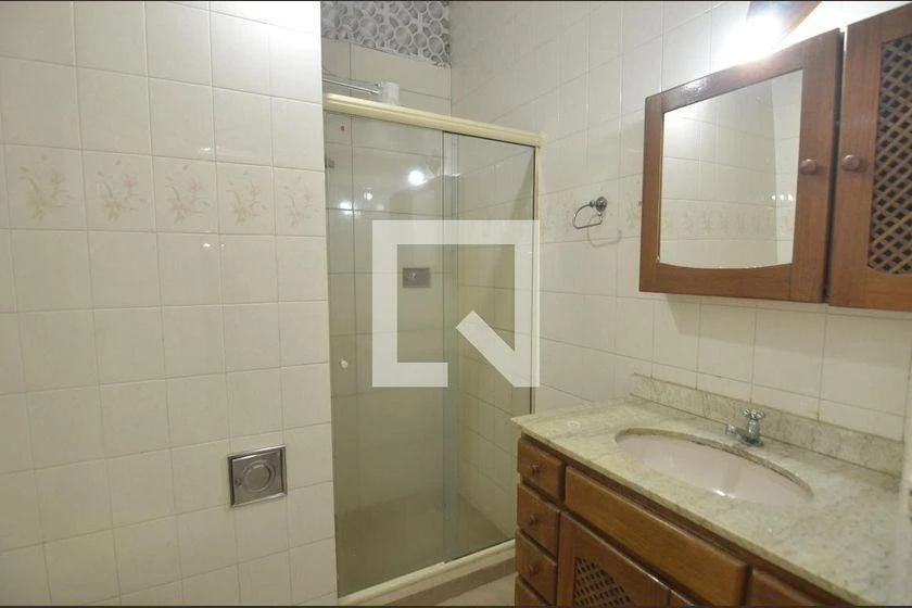 Apartamento com piso de madeira ou laminado, Benfica — photo 19