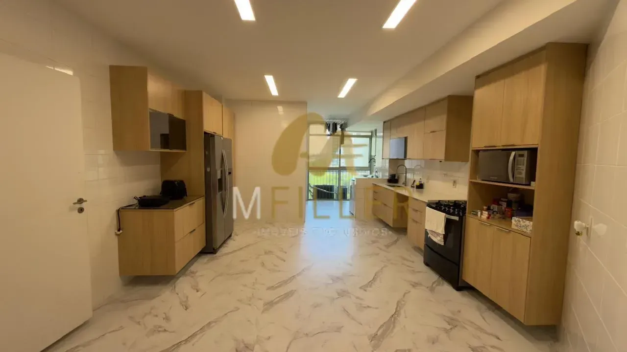 Furnished apartment with 4 bedrooms and 5 bathrooms — photo 9