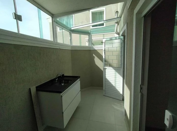 69 m² unfurnished apartment with 2 bedrooms and 2 parking spots — photo 15