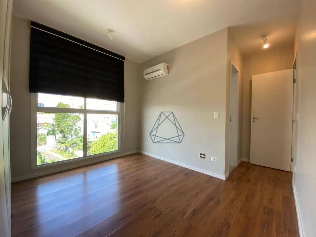 3-bedroom apartment with a private BBQ — photo 30