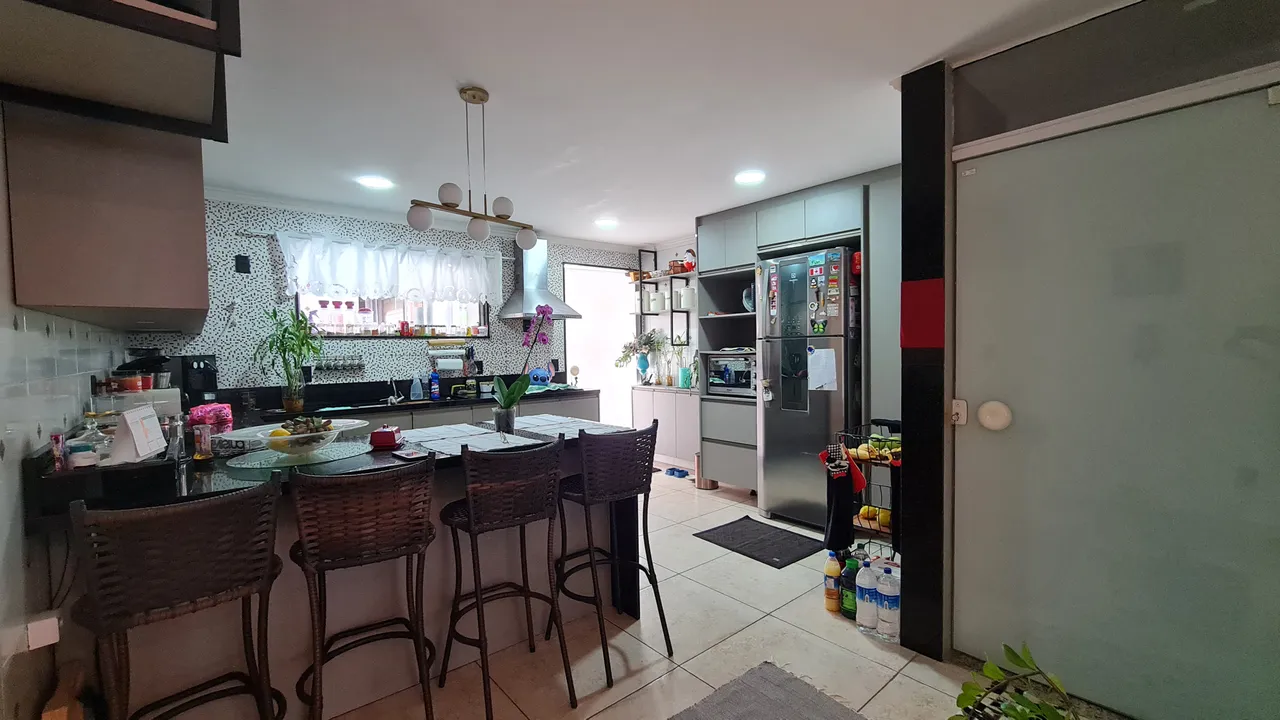 House for rent with 4 bedrooms and 4 bathrooms — photo 2