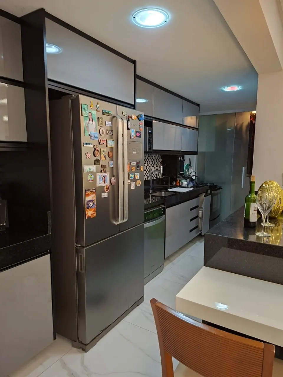 Furnished apartment with 4 bedrooms and open-plan kitchen — photo 5