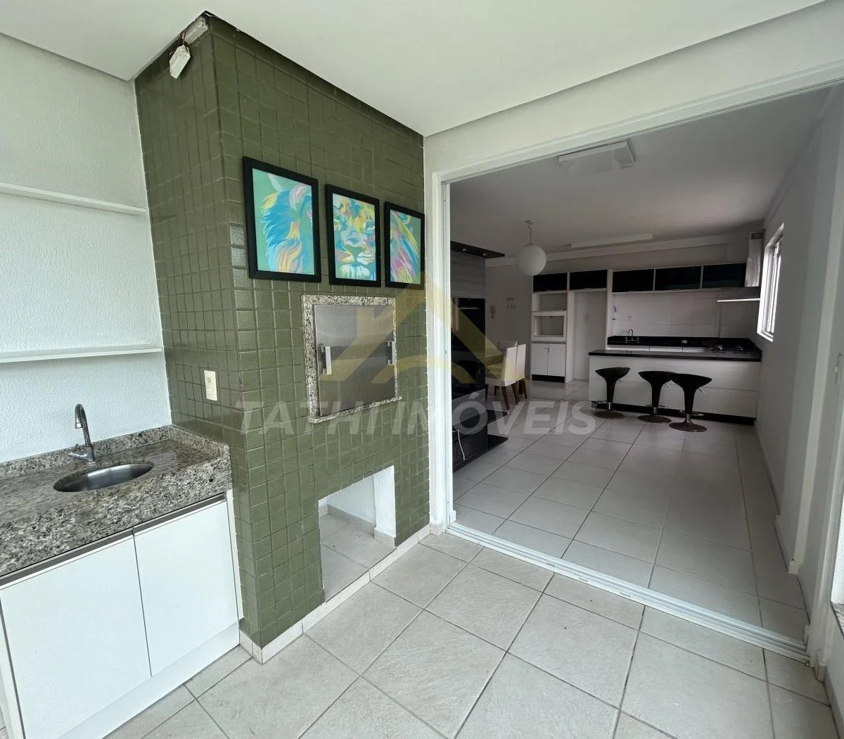 Furnished apartment, 86 m², with a grill on the balcony — photo 31