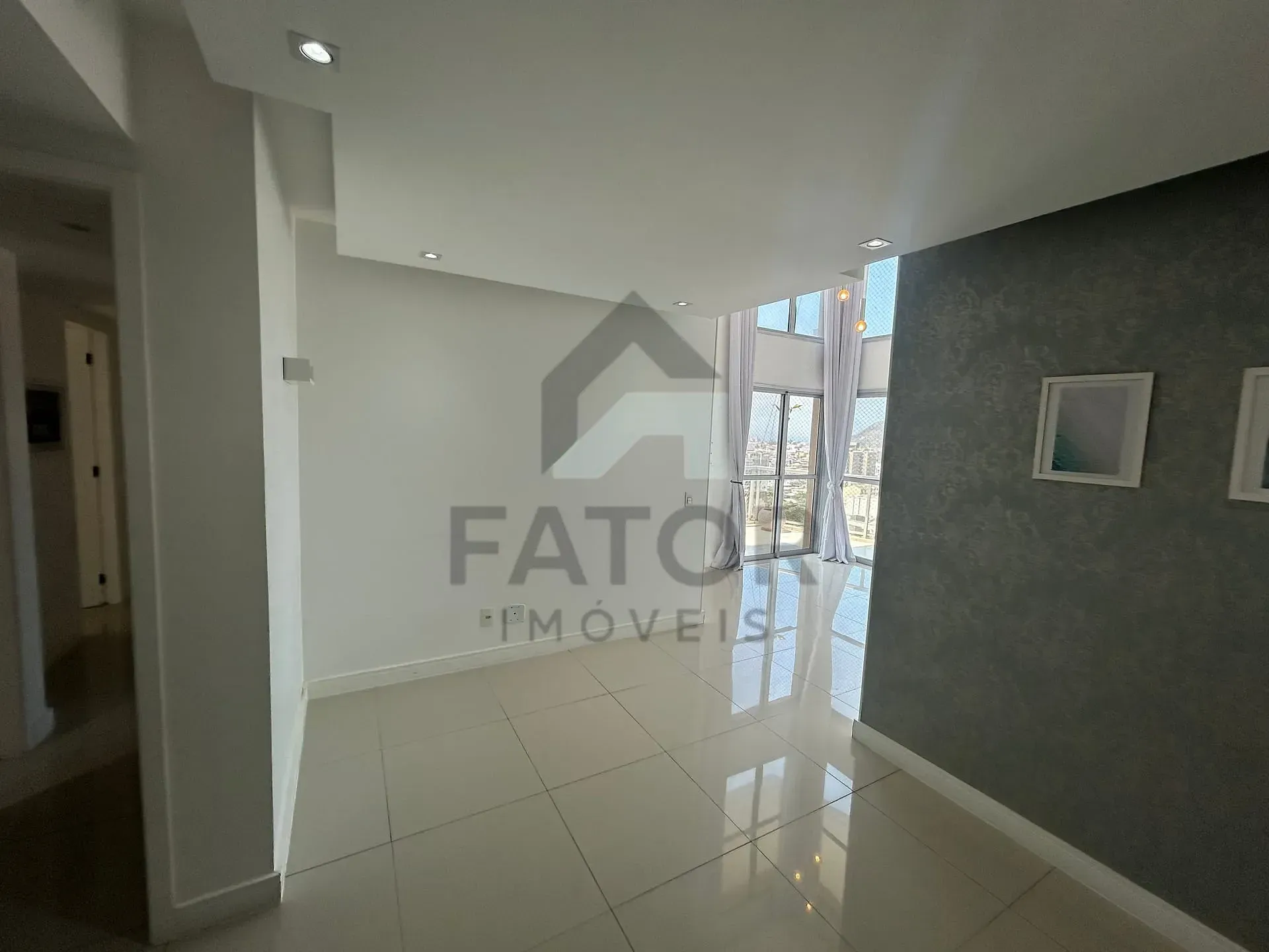 Rental apartment with 3 bedrooms, 3 baths and balcony — photo 3