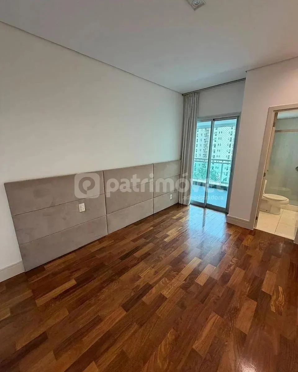 Apartamento com 4 quartos e cozinha integrada em 431 m² — photo 23