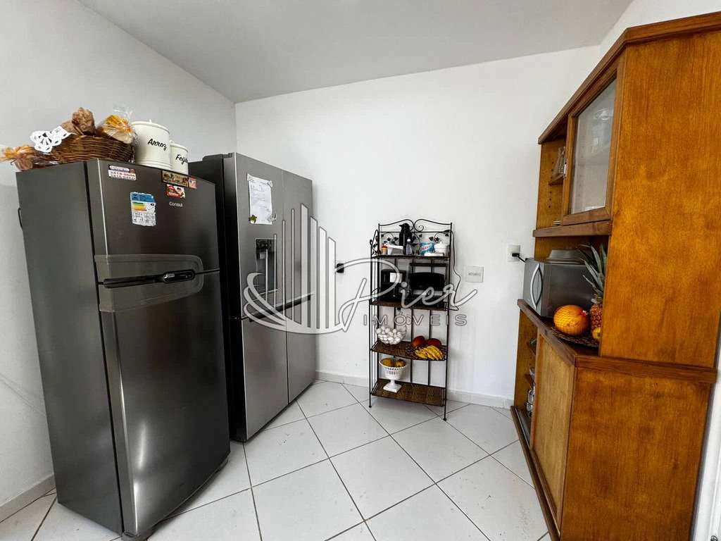 Furnished 4-bedroom house with 2 en-suites and 5 baths — photo 14