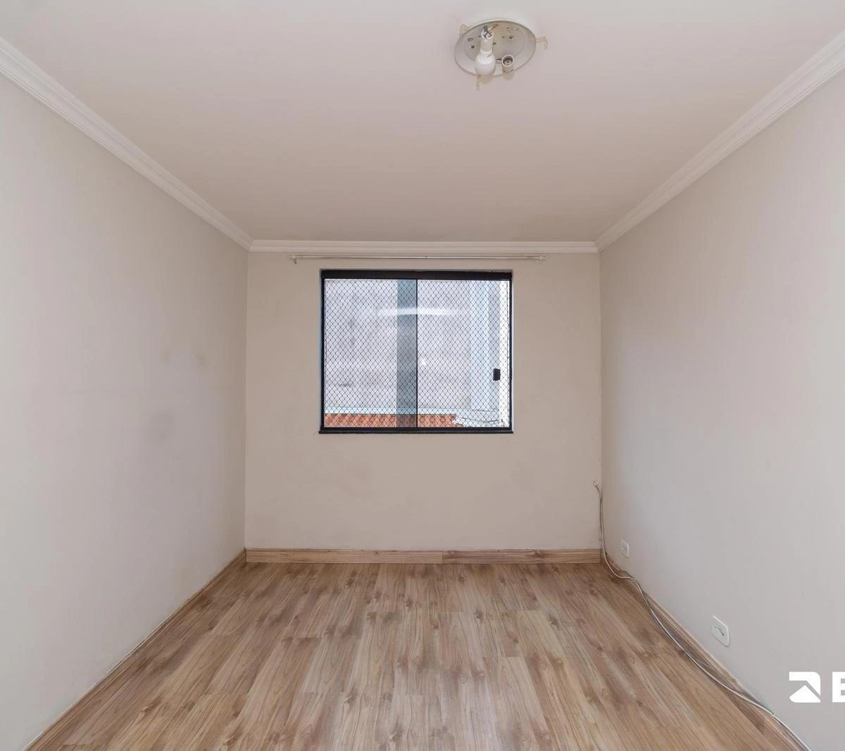 Balcony with a grill in a 3-bedroom house, 118 m² — photo 49