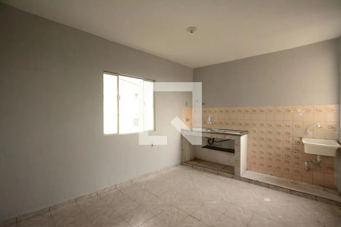 Unfurnished 2-bedroom apartment with private BBQ balcony — photo 9