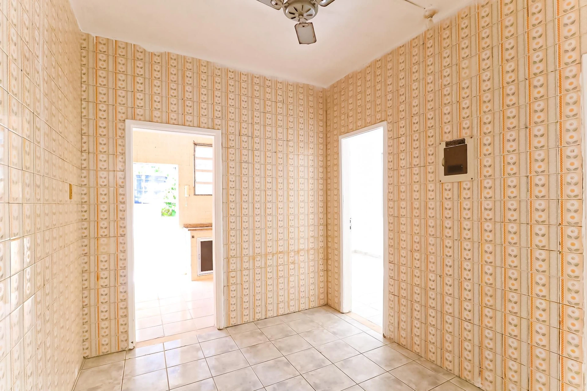 Rental apartment with 2 bedrooms and 1 bathroom — photo 34