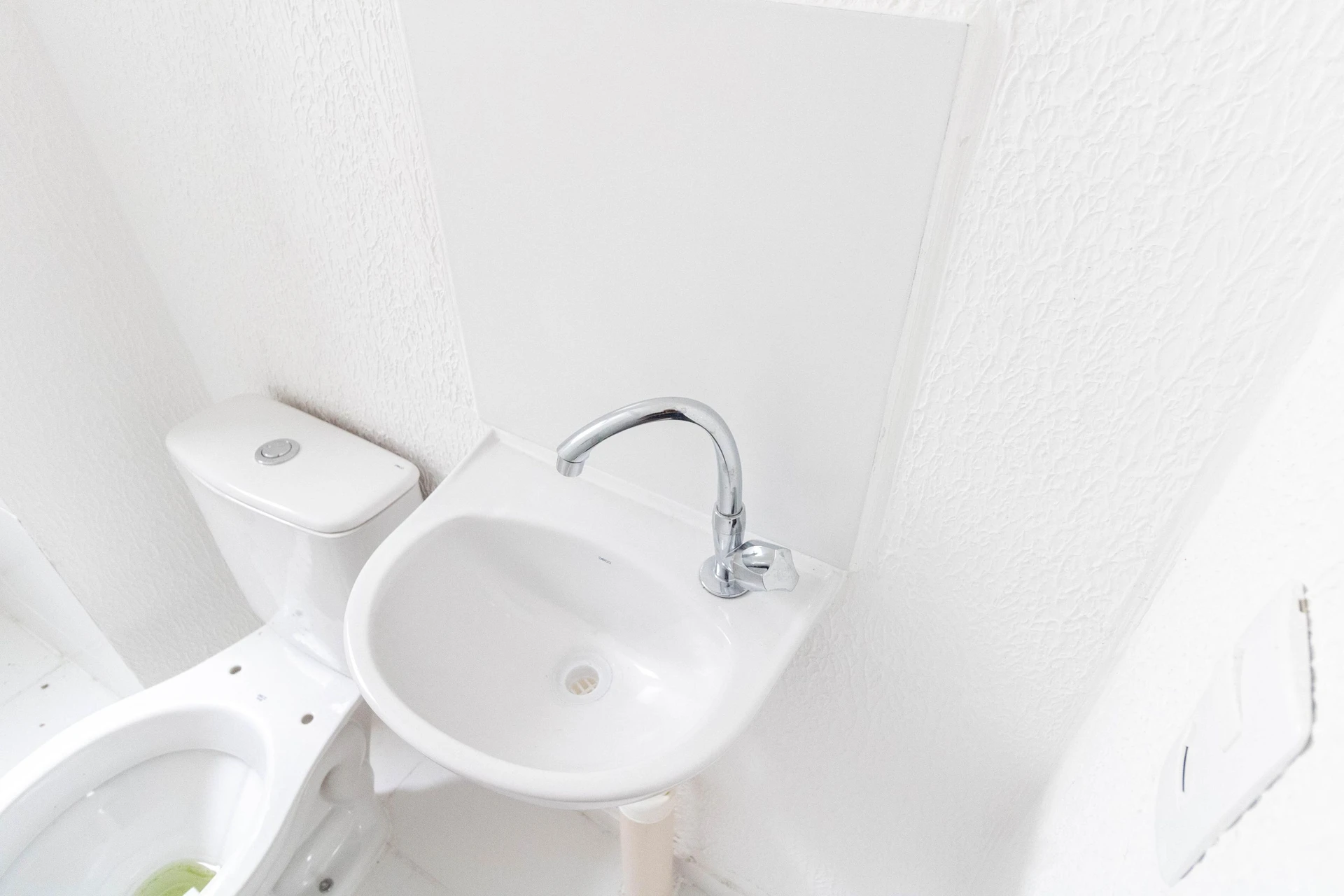 2-bedroom apartment with a washing machine — photo 37