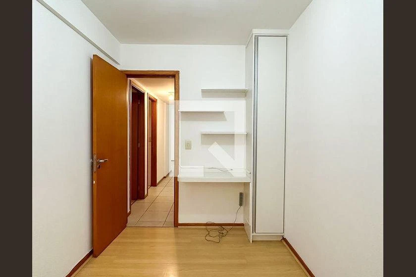 Квартира 87 м² з видом на гори та робочим місцем — photo 23