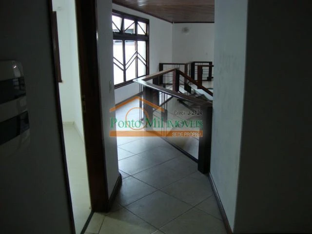 Будинок на 4 спальні з 3 суїтами 270 м² без паркування — photo 47