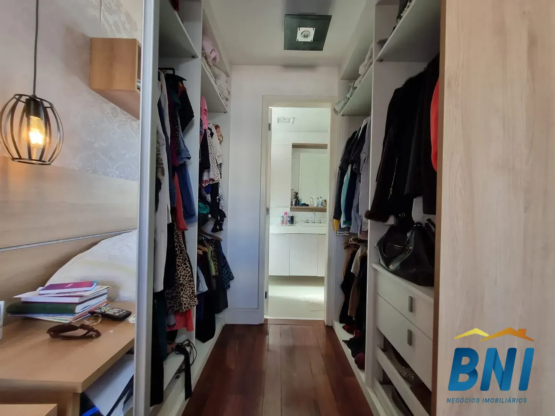 Home office in a 4-bedroom house, 226 m² — photo 11