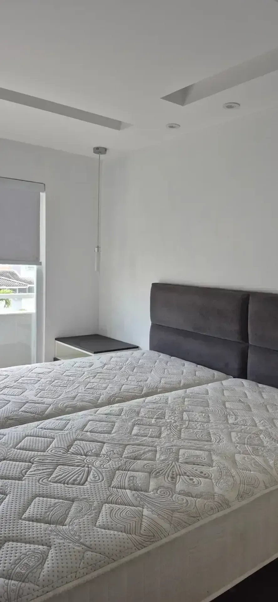 Furnished triplex house with 4 bedrooms and 5 baths — photo 36