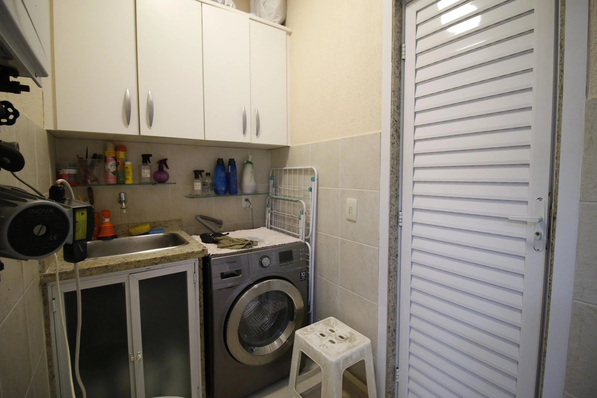 Furnished house, 230 m², with a glass-enclosed balcony — photo 46