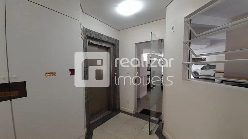 2-bedroom apartment with a washing machine in Florianópolis — photo 18
