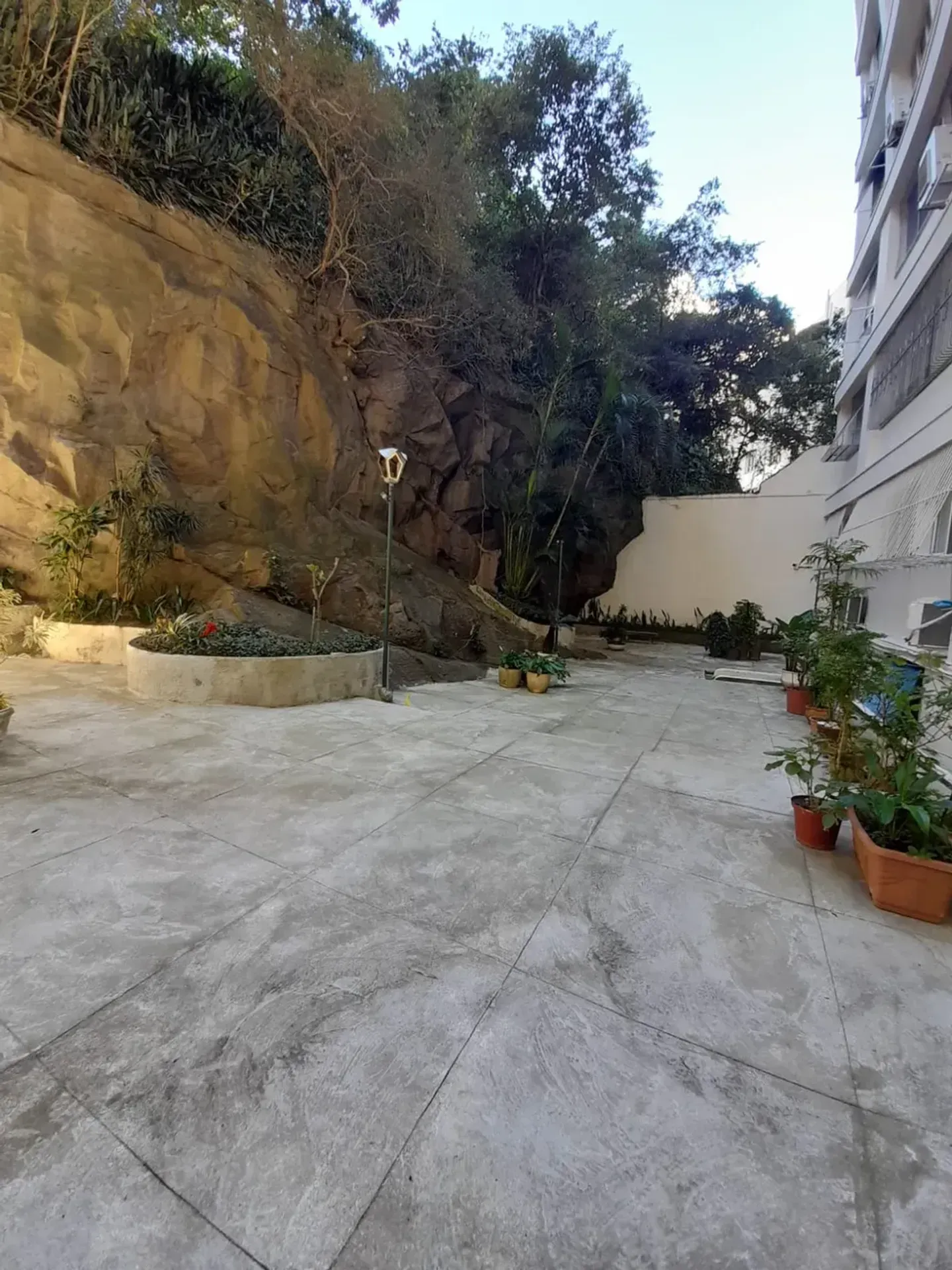 Rental apartment with 3 bedrooms and 2 suites — photo 21