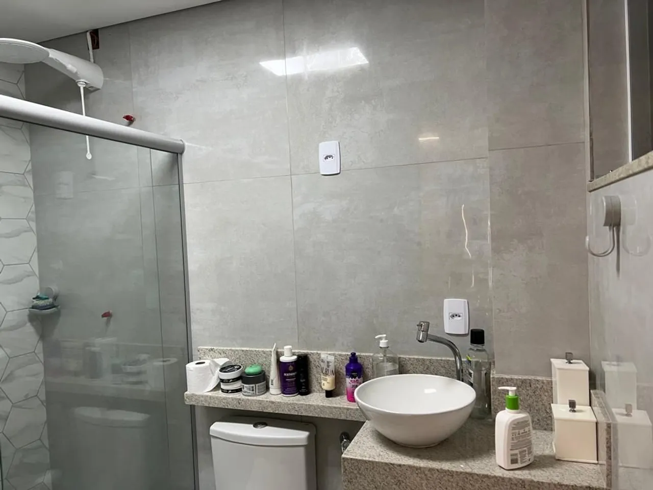 4 quartos e janelas do piso ao teto: casa de 428 m² — photo 12