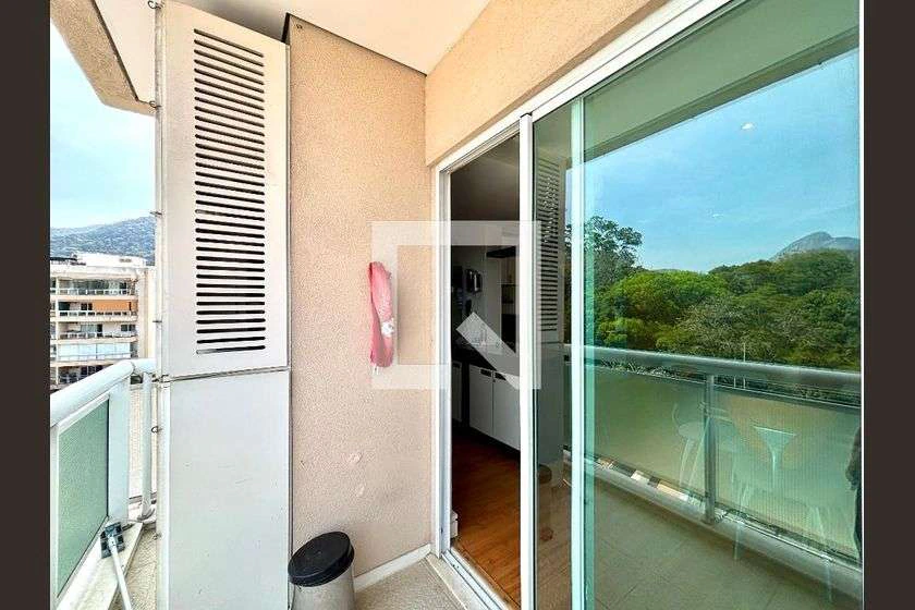 180 m² furnished apartment with open-plan kitchen — photo 24