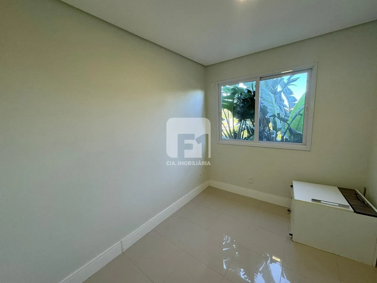 Furnished house with 7 bedrooms and a real desk — photo 60