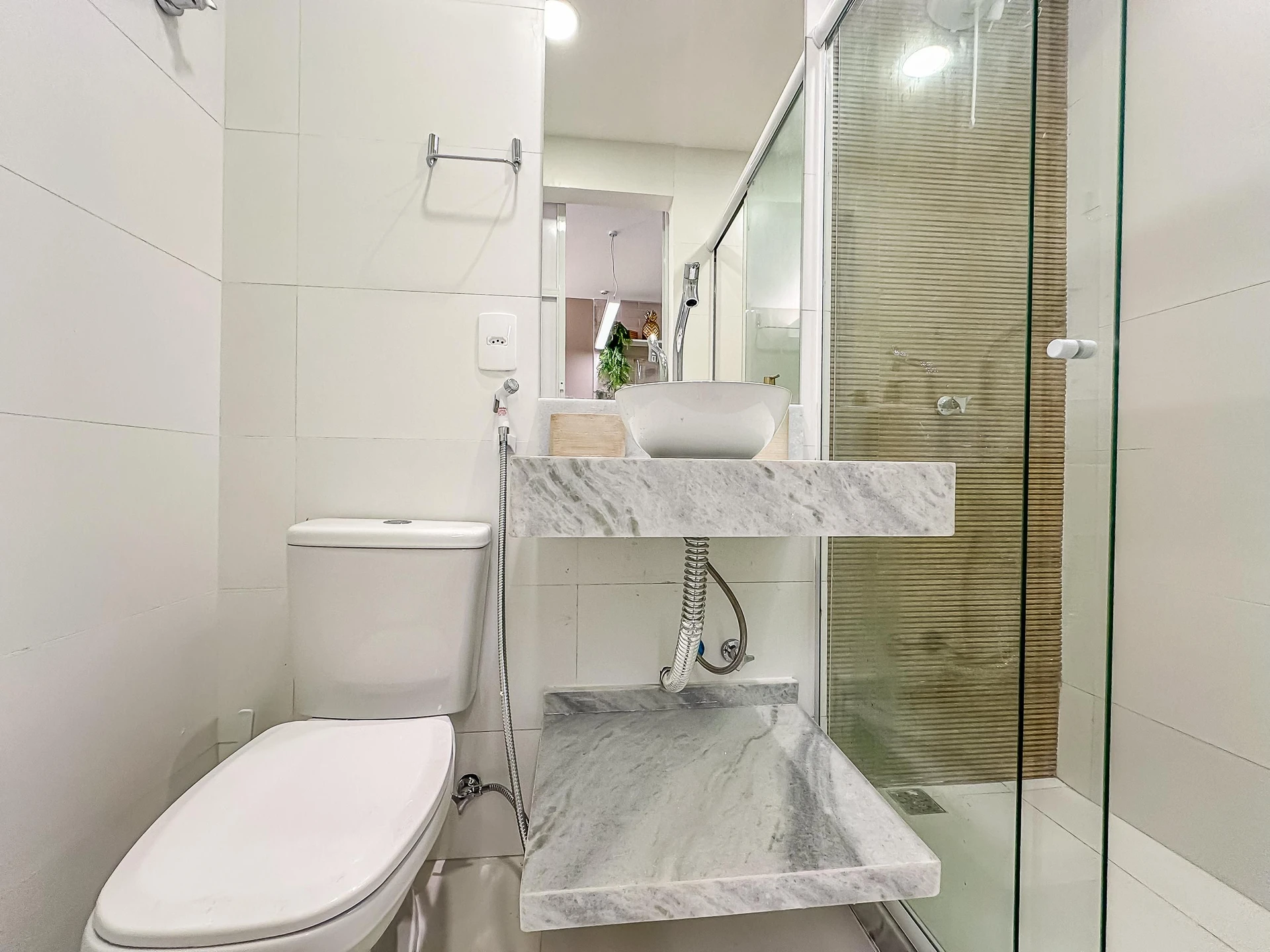 Меблированная квартира с 1 спальней и кухней open-plan — photo 47