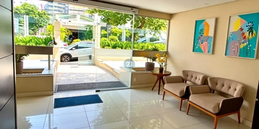 Balcony apartment with 2 en-suites and 198 m² — photo 2