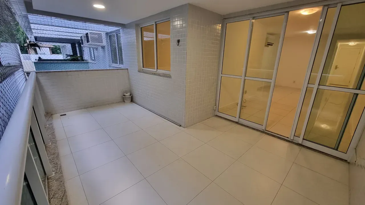 Unfurnished apartment with 2 bedrooms and 2 bathrooms — photo 5
