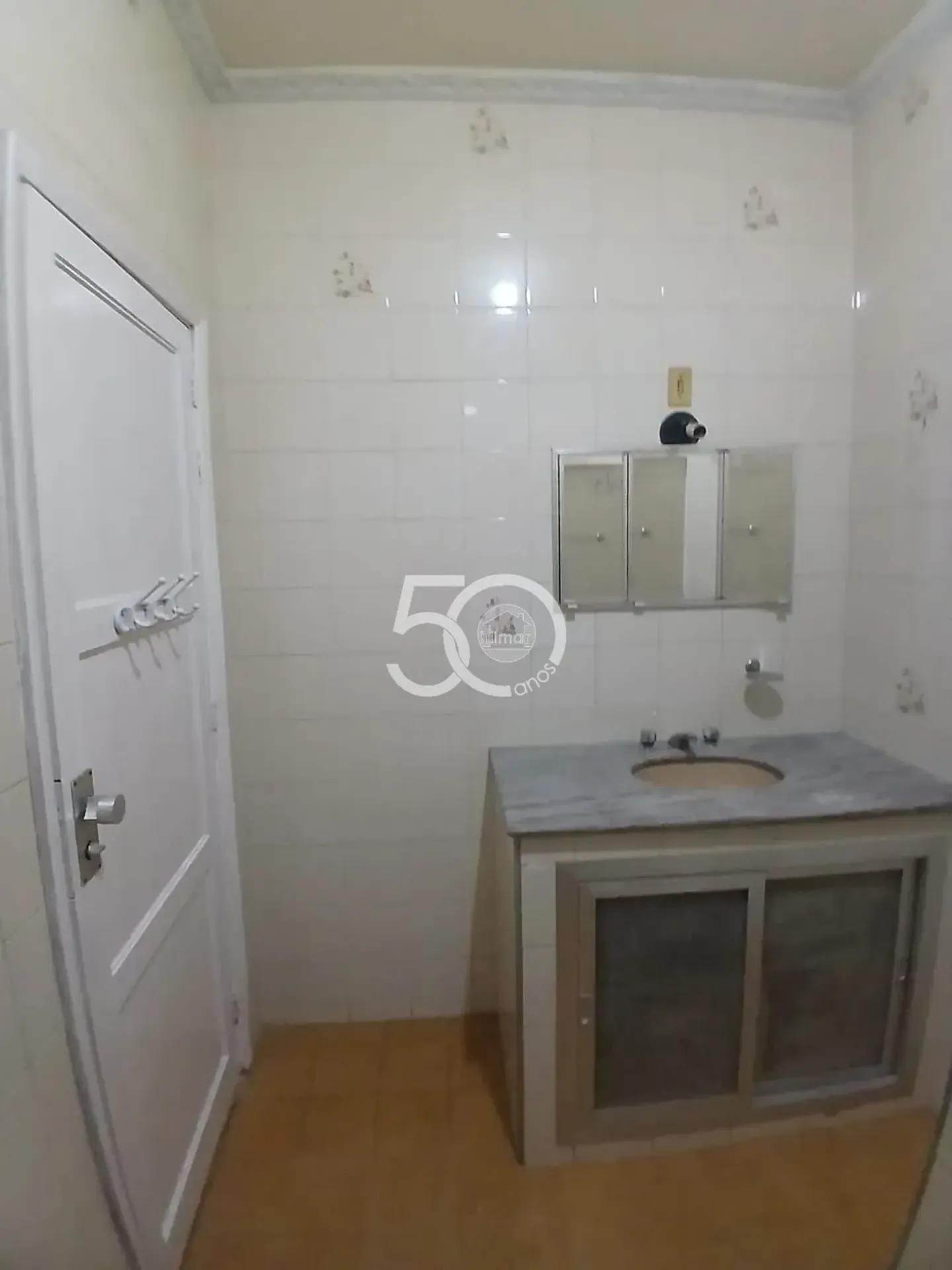 Apartment with a balcony, 2 bedrooms and 2 bathrooms — photo 16