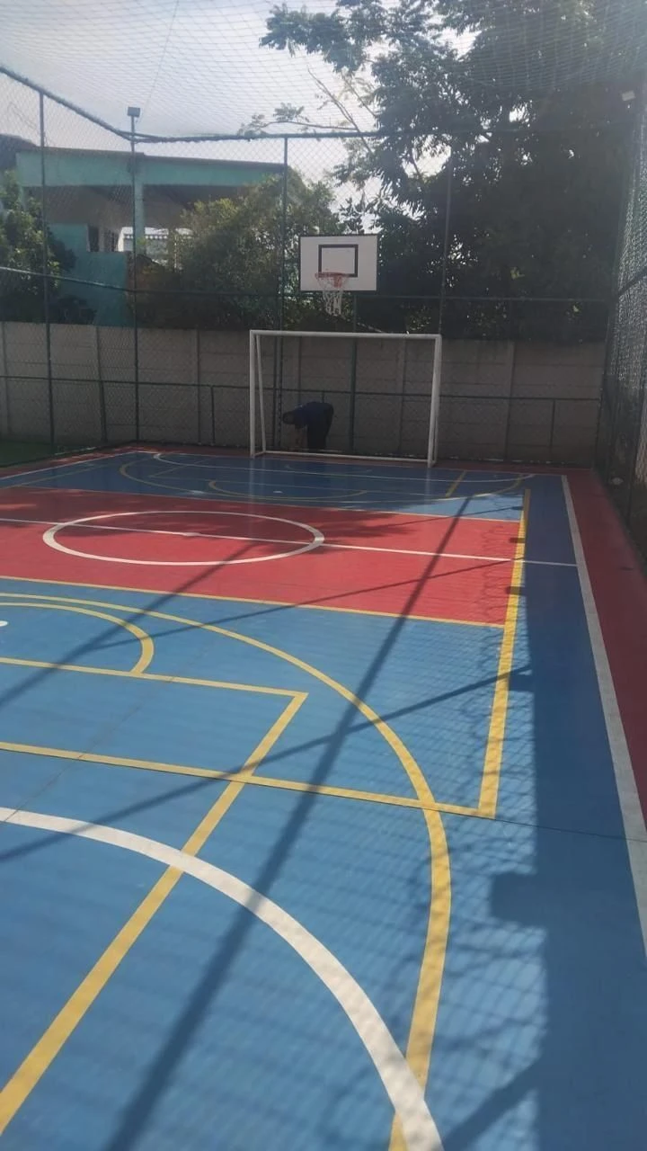 Unfurnished 2-bedroom apartment with 1 parking space