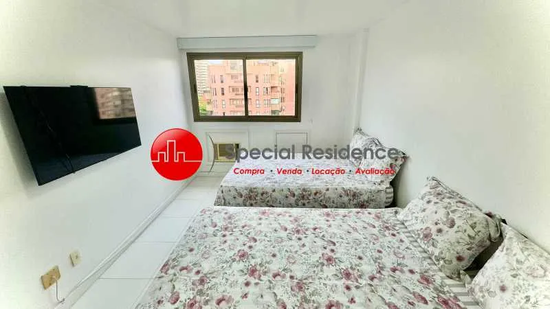 Apartamento de 2 quartos e 2 banheiros com cozinha separada — photo 2