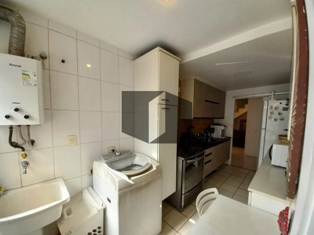 Furnished apartment with open-plan kitchen and 3 bedrooms — photo 23