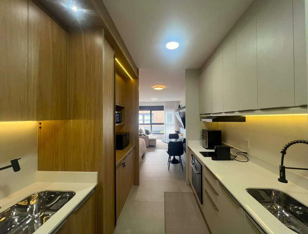 Меблированная квартира с 1 спальней 63 м² — photo 2