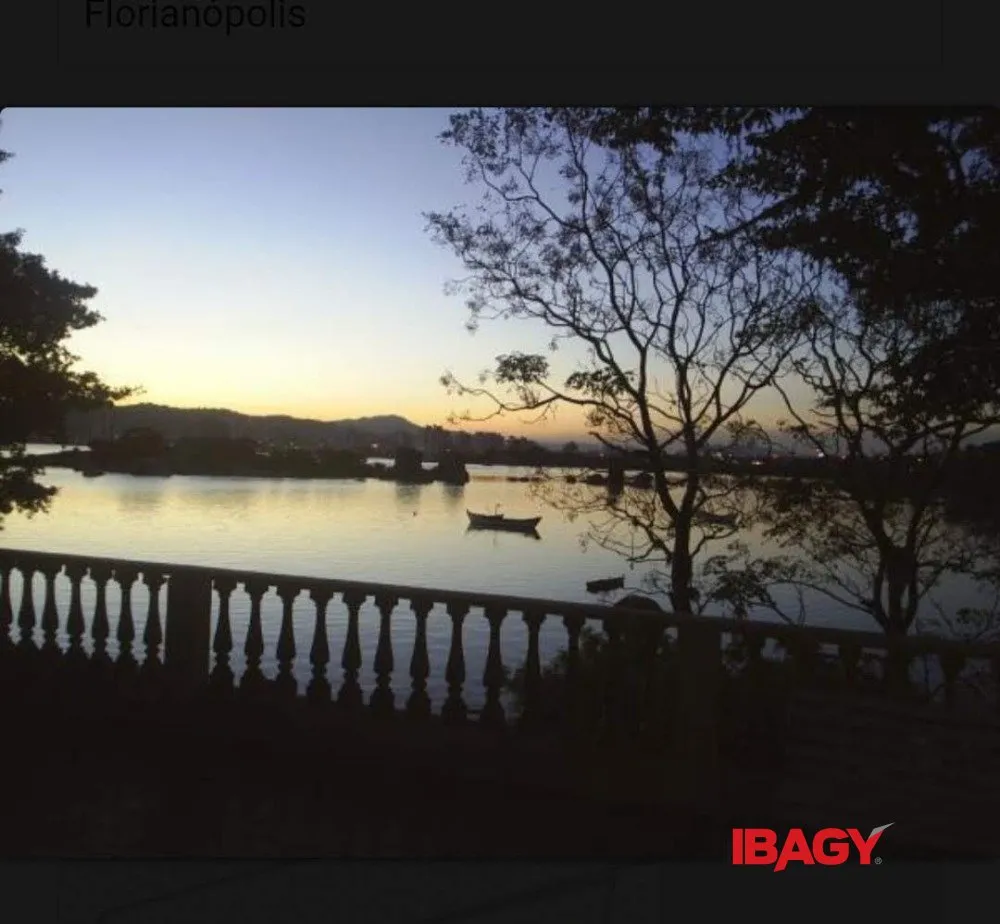Apartment, 60 m², with a water view — photo 10