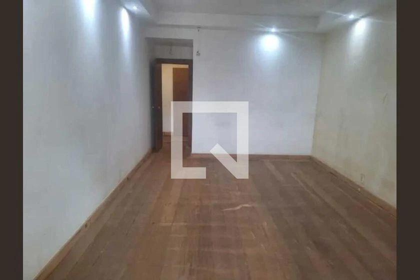 255 m² apartment with 3 bedrooms and 5 bathrooms — photo 11