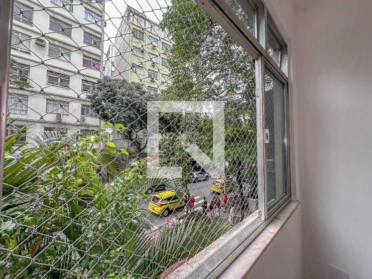 2-bedroom apartment with a mountain view in Rio de Janeiro — photo 38