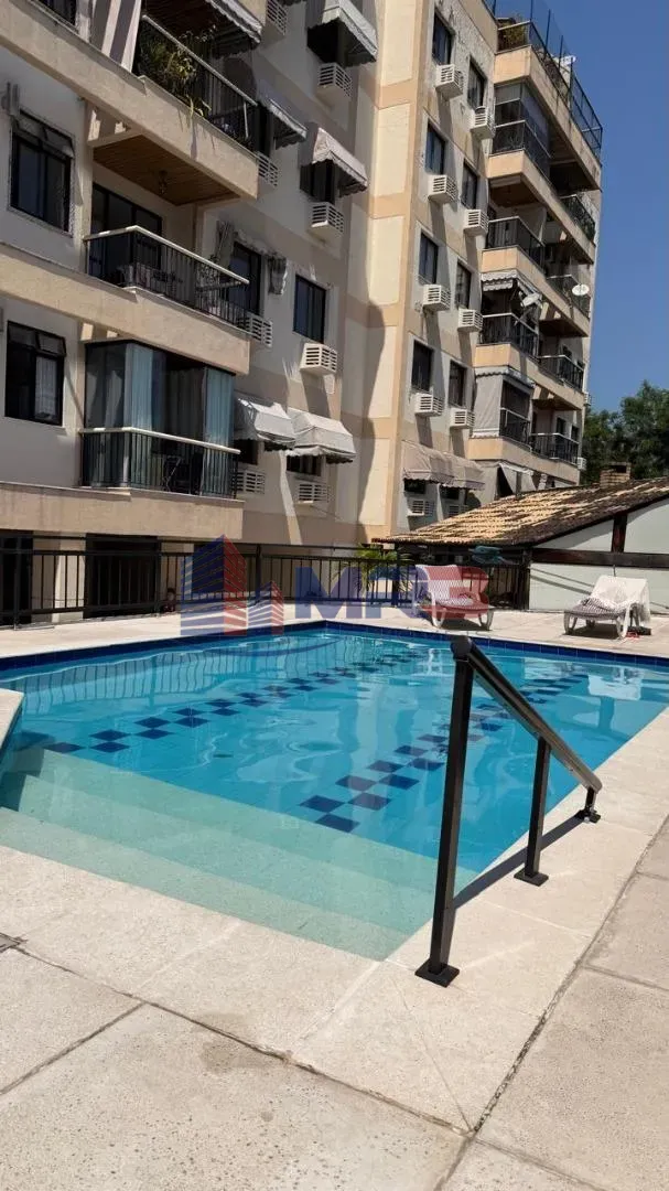 Balcony with a grill in a 2-bedroom apartment, 60 m² — photo 23