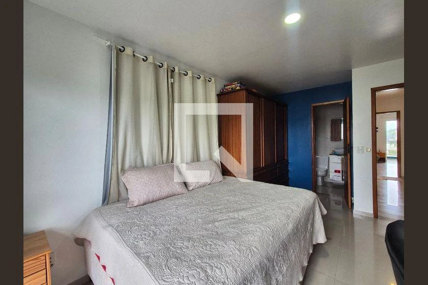 Condominium house with 4 bedrooms and a gas stove — photo 35