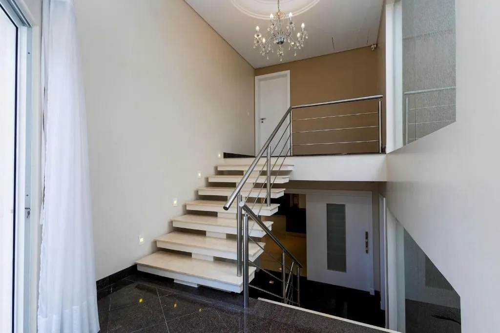Furnished house 649 m² with 4 en-suite bedrooms — photo 35
