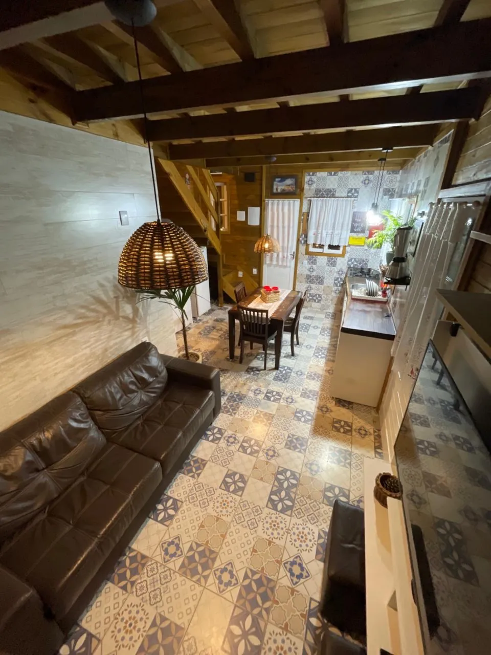Furnished house with 2 bedrooms and an open-plan kitchen