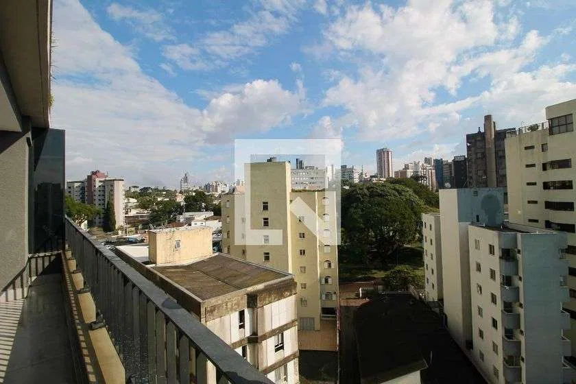 Apartamento amueblado de 1 dormitorio con cocina abierta — photo 18